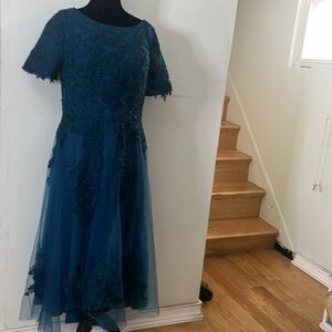 WEDDING DRESS CORSET CLOSURE PADDING IN BUST EMBRODIERY‎ TEAL COLOR SIZE 14